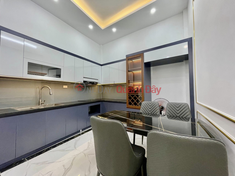 đ 8.3 Billion | HOUSE FOR SALE CAU GIAY - NEU Thong - FREE BEAUTIFUL 5-FLOOR FURNITURE