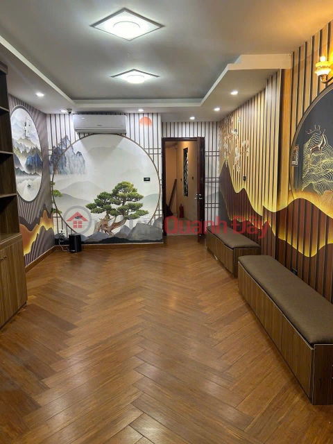 Price reduced by 1 billion VND! House for sale on Trung Phung street, 50m2, 8 floors, 4.2m frontage, 33.5 billion VND, excellent for business. _0