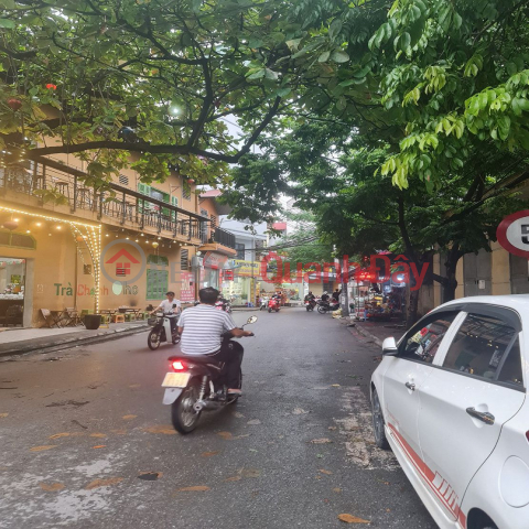 175m2 of land in Le Chi, Gia Lam, Hanoi. 40m to the main road of the village, 500m to National Highway 17. 2x primary school. Contact 0989894845 _0