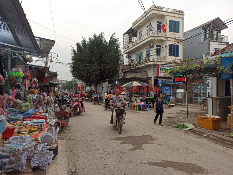 Urgent Sale 150m Full Tho Cu Lot Corner 2 Clear Road Car Traffic In Phu Nghia Price 2.1 Billion VND, Vietnam Sales | đ 2.1 Billion