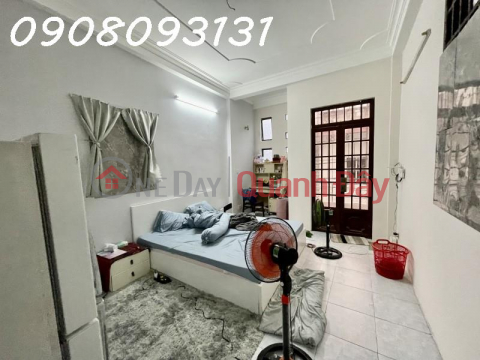 T3131-298- District 10 - Ward 15 - Cach Mang Thang Tam 61m2 (4.4x15.5) 3 Concrete Floors - 3 Bedrooms Price 6 billion 9 _0