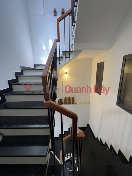 ► Car-friendly alley, close to Nui Thanh street frontage, 51m2, 3 floors, 3 bedrooms, business, 4.5 billion Sales Listings