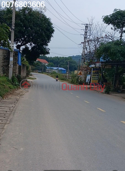 EXTREMELY RARE CHEAP ROAD SURFACE LAND: 1 single lot on axis 261 located between 2 industrial parks 175m wide, 7.5m wide, cheap price Vietnam Sales, đ 2.7 Billion