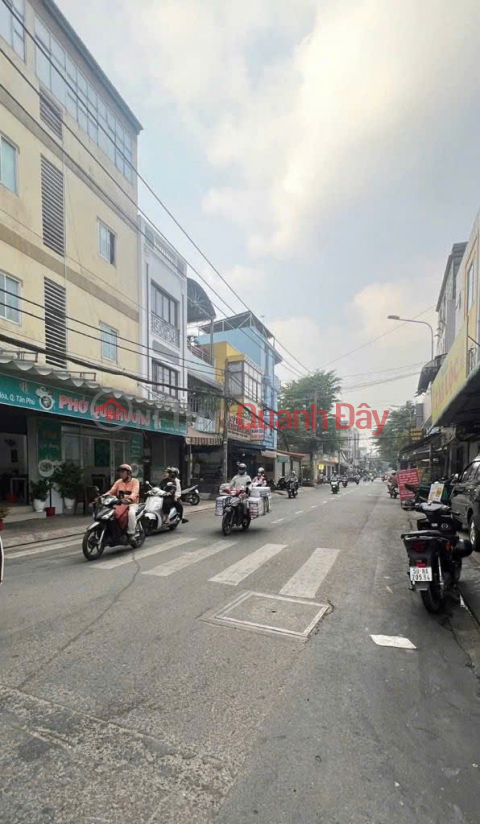 TIN THẬT bán nhà Tân Phú - 110m2 5 tầng , ngang 5x20 đường trước nhà 13m, vỉa hè, _0