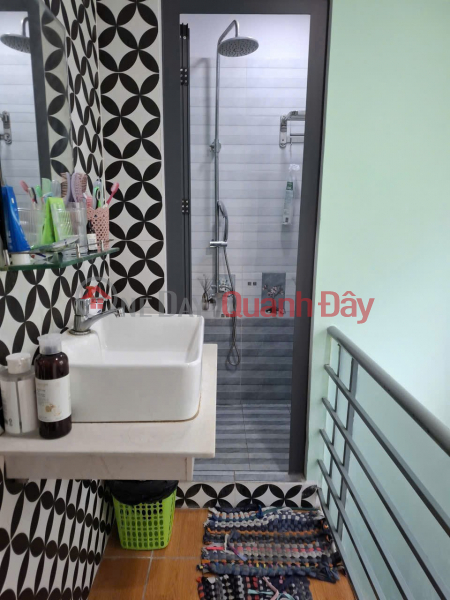 đ 2.75 Billion BEAUTIFUL HOUSE - GREAT PRICE - OWNER NEEDS TO SELL QUICKLY - Located in Binh Tan District, Ho Chi Minh City