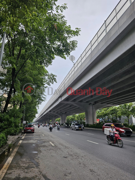 NEW BUILDING 5-FLOOR HOUSE - 20M TO THE STREET - CAR PARKING DAY AND NIGHT - ADVERTISING HOA BINH PARK - POPULATED AREA - SECURE Sales Listings