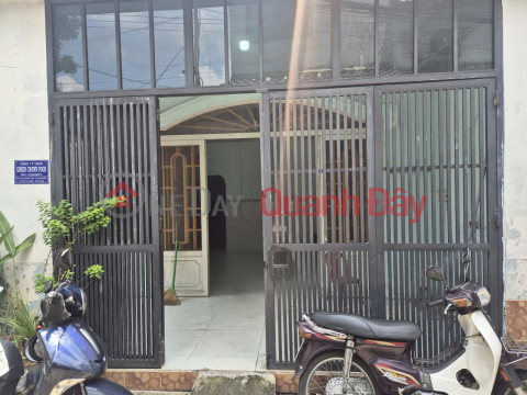 OWNER SELLING HOUSE QUICKLY AT A GOOD PRICE IN HOC MON DISTRICT, HO CHI MINH CITY _0