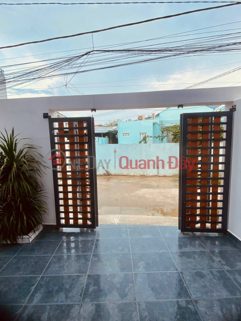 Nhà mới 2 tầng mặt tiền đường Ruộng Thổ, ngay đường Thông Tin - Diên An, Diên Khánh _0