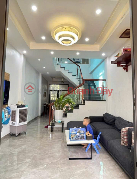 Property Search Vietnam | OneDay | Residential Sales Listings House for sale in Kim Chung, 50m2 - 5 floors, 6 bedrooms, shallow alley, car, ready to move in for Tet, price 5.3 billion