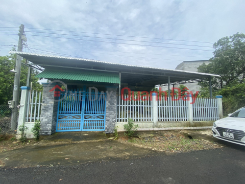 OWNER NEEDS TO SELL FRONT FRONT HOUSE URGENTLY IN Hamlet 6, Thanh Hoa, Binh Phuoc Province. Residential area 200m _0