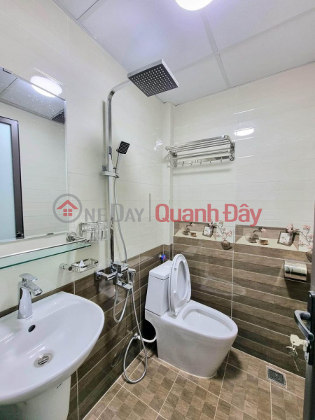 House for rent on Nguyen Khang street, whole house, 5 floors, only 30 million\\/month. Vietnam, Rental | đ 33 Million/ month