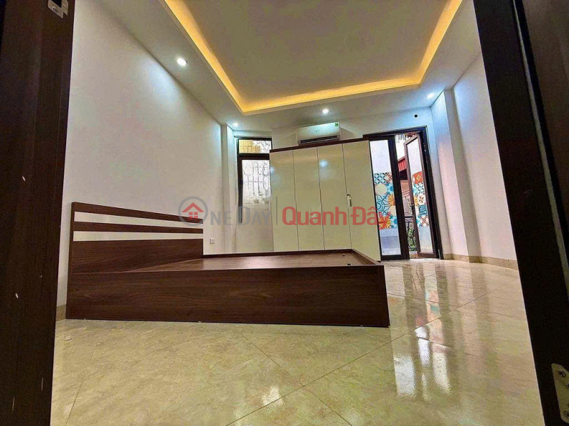 HOUSE FOR RENT IN BUI XUONG TRACH, CAR PARKING AVAILABLE, NEW HOUSE, FULLY FURNISHED, 4 BEDROOMS, 38M², 5 FLOORS, 18 MILLION VND. 0903258273 Rental Listings