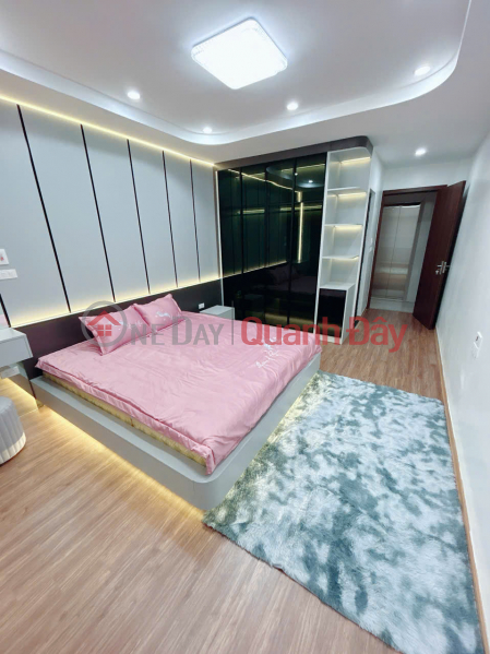 , Please Select Residential, Sales Listings đ 8.7 Billion