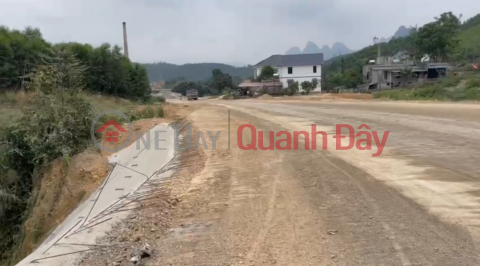 Beautiful plot of land with a total area of over 800m2 - Located just under 100m from National Highway 6 - Near the industrial zone. _0