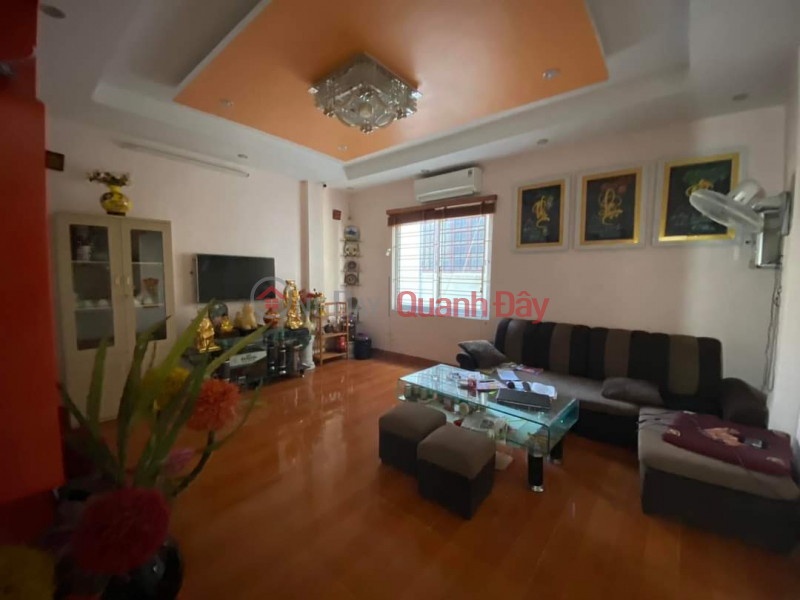 House for sale in Duc Dien, adjacent to Phuc Dien Ward, 56m2 5T, divided into sidewalks, cars avoid entering the house 8.6 billion Sales Listings