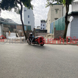 Land for sale in Thuong Thanh next to Him Lam. 54m x 5m square, nice, car access. Contact 0936123469 _0