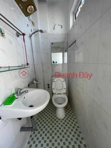 đ 8 Million/ month House for rent 293 Tan Mai, 35m2, 3.5 floors, 2 bedrooms, 8 million for online business combined with family living
