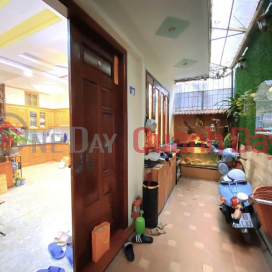 House for sale Thuy Khue near West Lake, Beautiful 5-storey house right in, 31m2, price 3.8 billion VND _0