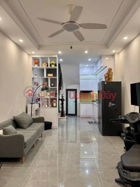 Property Search Vietnam | OneDay | Nhà ở Niêm yết bán lạc long quân cầu giấy 35m x4 tầng 8,95 tỷ full nội thất,5p đi bộ ra hồ tây