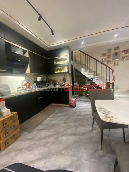 QUAN THANH, BA DINH, 44m2 x 5 FLOORS, 30M FROM THE CAR TO PARKING DAY AND NIGHT, SUPER VIP LOCATION, EXTREMELY RARE, HOUSE FOR SALE 11.5 BILLION Sales Listings