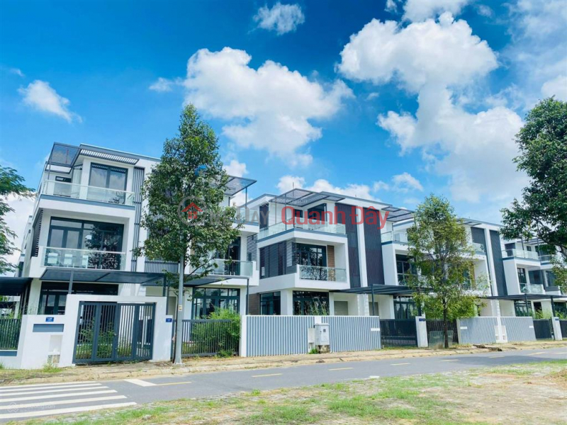 Luxury Garden Villa in Dong Tang Long - Thu Duc City Sales Listings