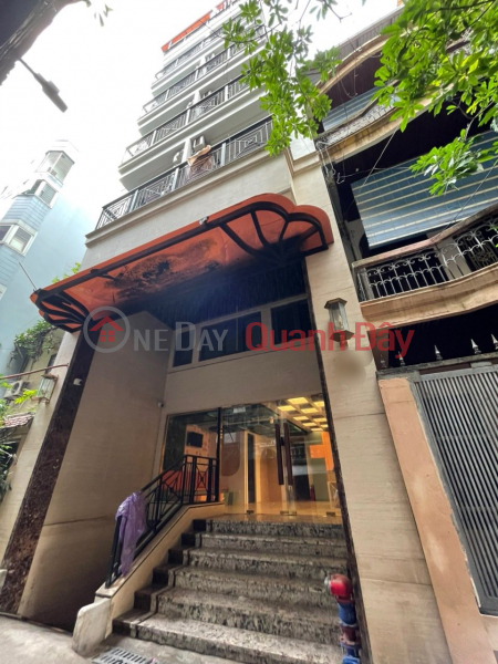 URGENT SALE - Car parking at the door, Tay Son Street, 86m2\\/ 4 Floors\\/ Frontage 6.1m 24.5 Billion, Near Street Sales Listings