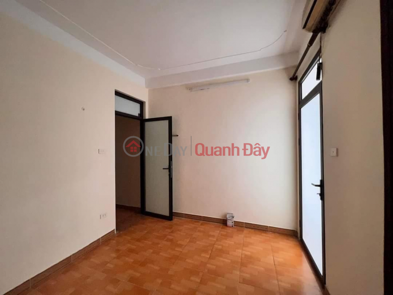 Property Search Vietnam | OneDay | Nhà ở Niêm yết bán | HIẾM, KIM GIANG, LÔ GÓC, DÂN XÂY
37m x 4 tầng, giá nhỉnh 3 tỷ