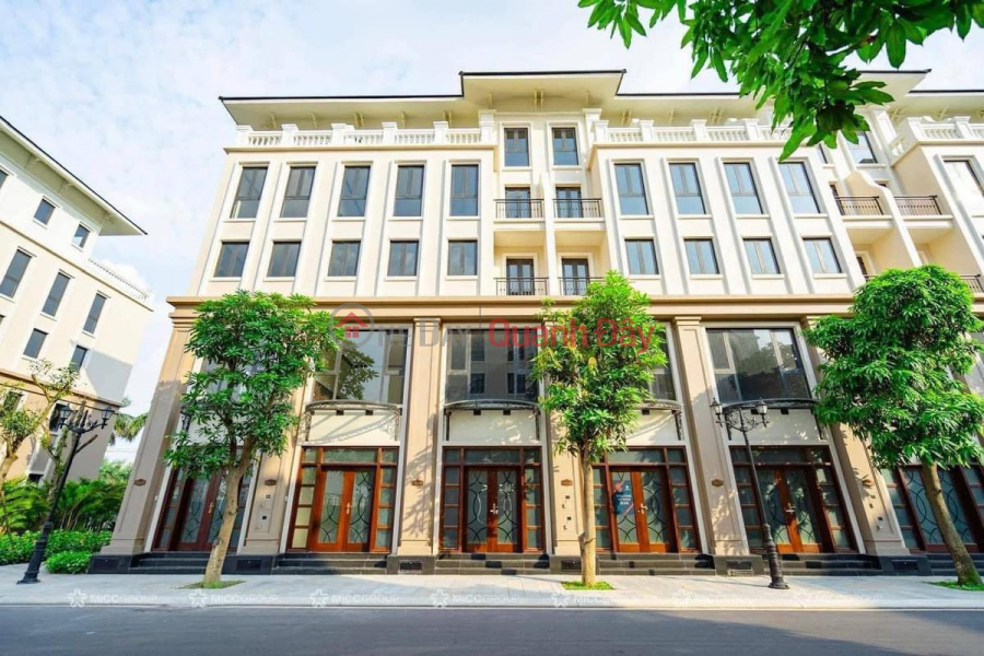 EXTREMELY HOT: Shophouse in West Bay area. Vin3 <<<< PRICE UNDER 7 billion Vin3 only has 70 units. Opportunity for customers, Vietnam Sales, đ 7 Billion