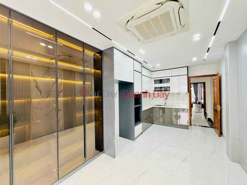 Please Select | Residential, Sales Listings đ 2 Billion