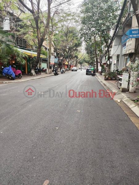 The owner wants to sell Tran Tu Binh Street, sidewalk for cars to avoid busy business, 15 billion. Sales Listings