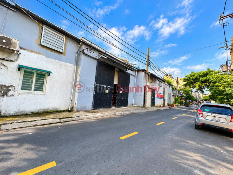 Property Search Vietnam | OneDay | Office / Commercial Property | Rental Listings OWNER RENTING OUT STREET-FRONT HOUSE WITH WORKSHOP ON BUI MINH TRUC STREET, BINH DONG WARD.