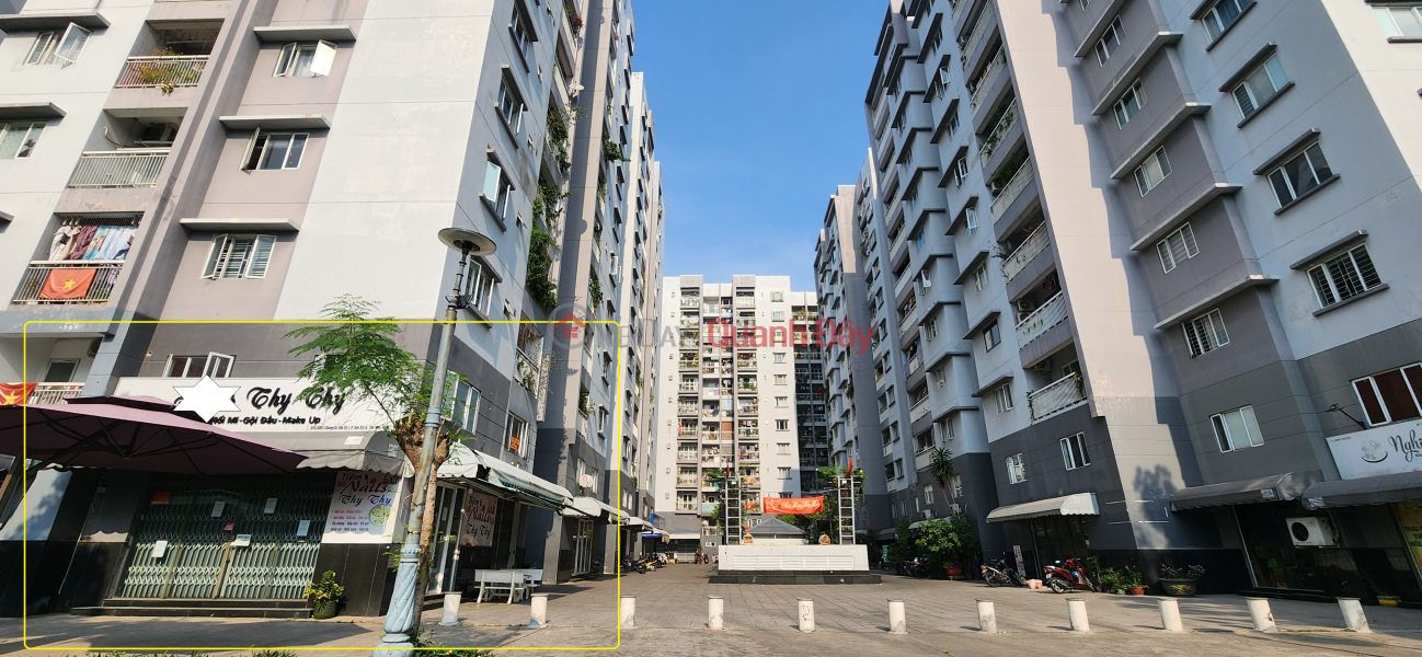 Property Search Vietnam | OneDay | Residential, Rental Listings Shophouse for rent, 2 street frontages, Son Ky Apartment Building, Tan Phu District, 96m², 2 floors - 15 million VND.