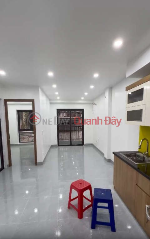 My newly built house has 5 rooms and I'm looking for long-term tenants - Alley 61.88, Tram Street, Long Bien. _0