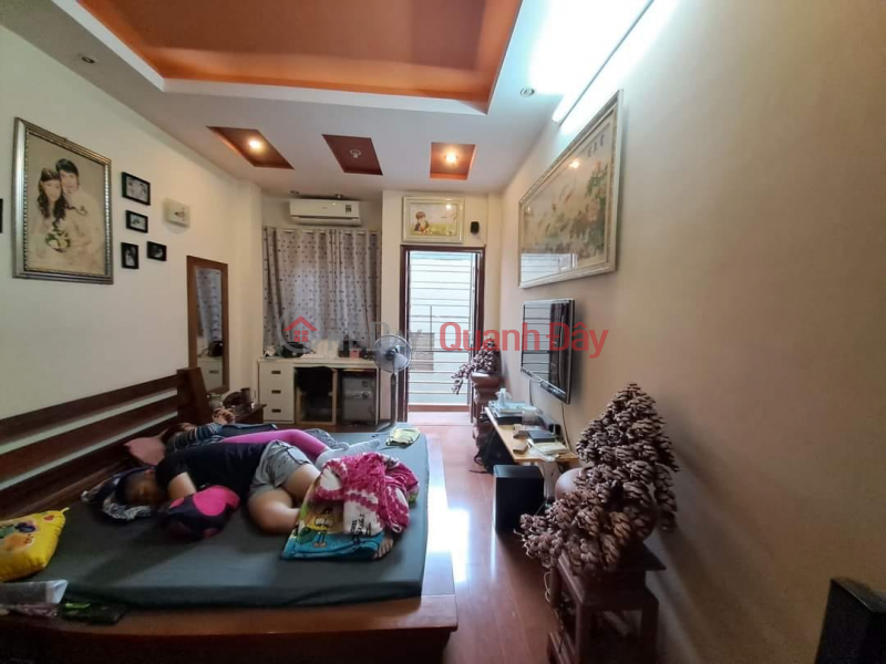 Selling Hoang Mai house, 3 steps to a parked taxi car, beautiful house, DT37m2, only 3.4 billion., Vietnam Sales, đ 3.4 Billion