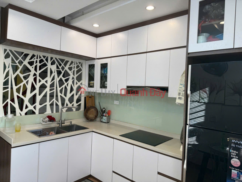 Property Search Vietnam | OneDay | Nhà ở Niêm yết cho thuê Cho thuê nhà nguyên căn ngõ 42 Thịnh Liệt, 40m² x 5 tầng, 3 ngủ, 3 WC.12 triệu.