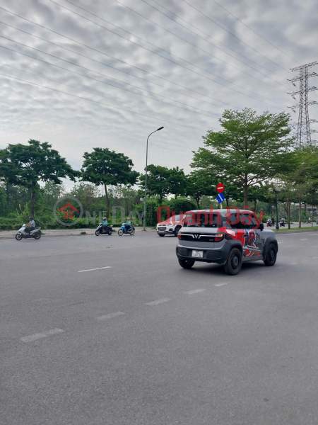 CC for sale house on HOANG MAI Street, 65m2, 5 floors. CAR Business, AVOID LAKE VIEW. Only over 14 billion Sales Listings