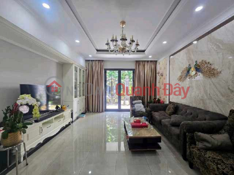 Khu Biệt Thự - Hồng Long, Phường 2 , Tân Bình _0