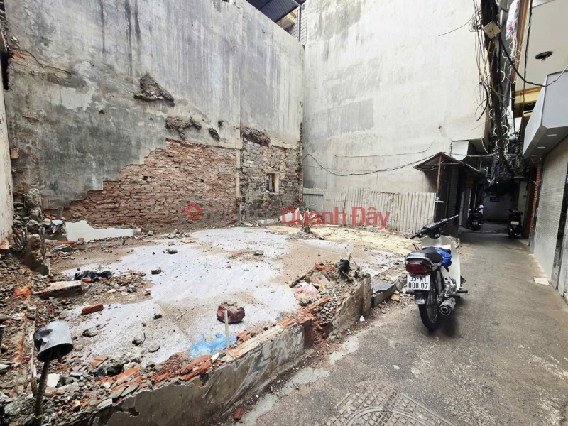 Selling 51.5 m2 of beautiful land on Thuy Khue alley - open alley - square, wide frontage, over 10 billion Sales Listings