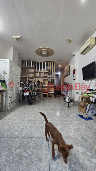 đ 7.5 Billion | EXTREMELY HOT SUPER CHEAP, LINH TAY FRONT, Thu Duc, DTS 152 m2, price only 7.5 tyTl