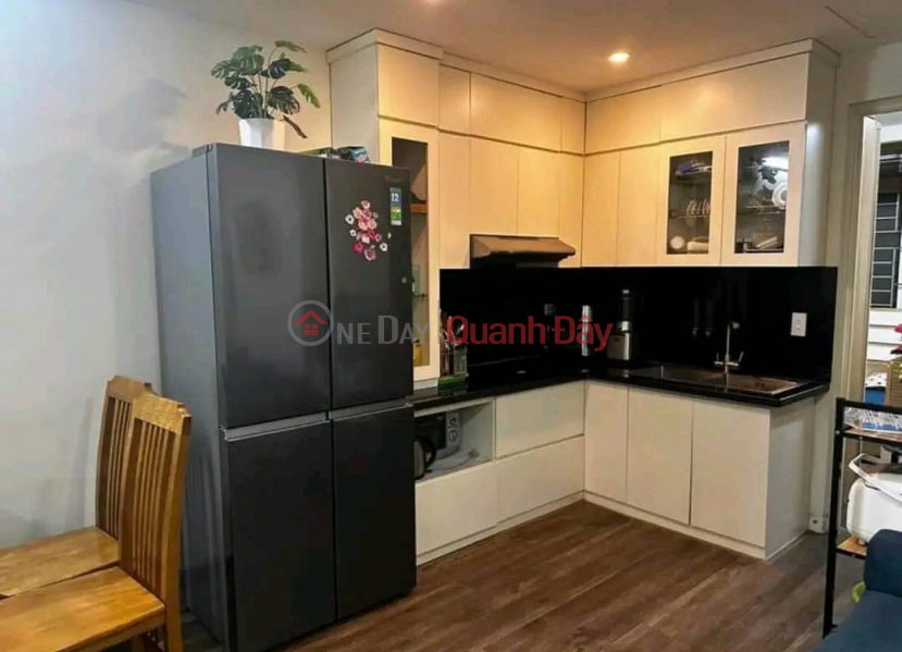ONE ONLY APARTMENT BOOKS IN TAN TAY DO The owner is transferring work and needs to give up the 55m2 apartment. Set Sales Listings