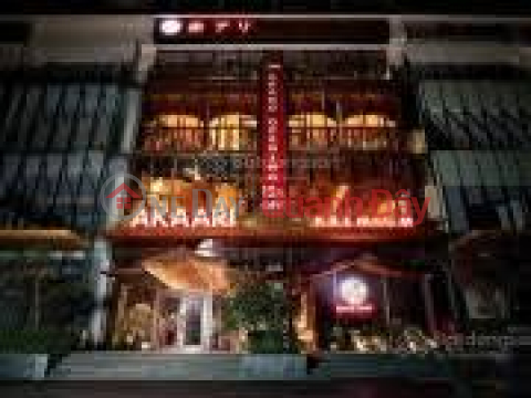 Cho thuê nhà Trần Thái Tông 140m2 x 4 tầng + hầm có thang máy mt 7m giá 110tr/thang _0
