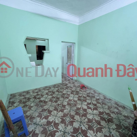 Cho thuê nhà Đê La Thành nhỏ 36m2, 2 tầng, 2 ngủ, 2 wc, 8 Triệu/th _0