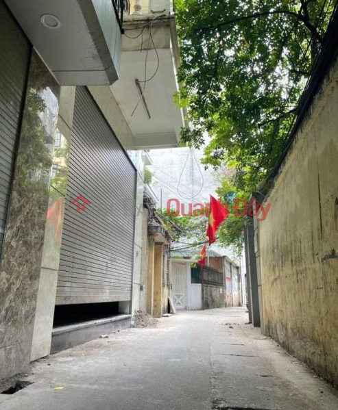 Selling a house "Miss" Dong Da once, parked car, close to the park, 4 floors, 3 billion Sales Listings