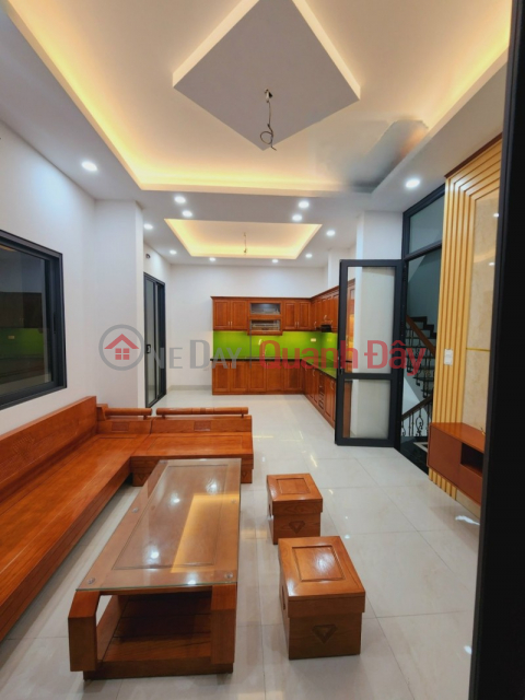 The owner sells Hoang Van Thai's house, 30m2, 5 floors, 4m car park for business, 4.3 billion _0