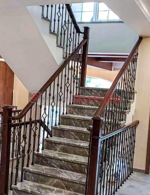 House for rent, 165m2, 6.5 floors; Hoang Quoc Viet, To Hieu, Nghia Tan - 64 million VND _0