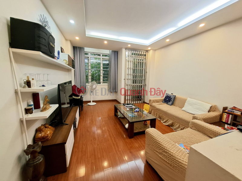 Extremely rare! House for sale in Lo Duc, 30m2, 4 floors, 5.8m frontage, price 9.3 billion VND, wide and airy alley, suitable for business. Sales Listings