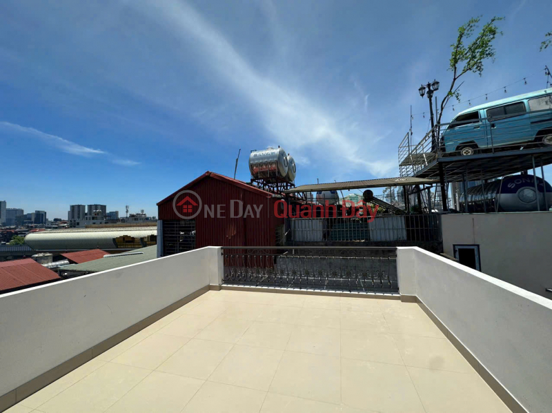 PRIVATE HOUSE FOR SALE IN GIAP NHAT, THANH XUAN, 40M, 8 FLOORS, ELEVATOR, BEAUTIFUL HOUSE, FULL INTERIOR, 13.5 BILLION | Vietnam | Sales đ 13.5 Billion