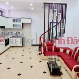 FAMILY SELLING LE THANH GHI TOWNHOUSE NEAR HAI BA TRUNG POLYTECHNIC UNIVERSITY Area: 35M2 5 FLOORS 3 BEDROOM MT: 4.5M PRICE: _0