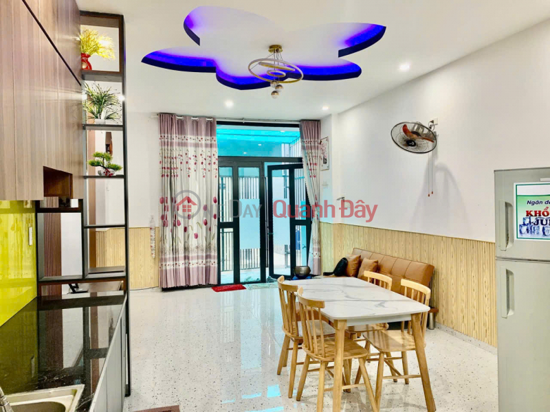 ► Corner plot with direct view of 29\\/3 Park, 2-story reinforced concrete structure with natural light and ventilation, 3.xx billion VND, Vietnam | Sales | đ 3.98 Billion