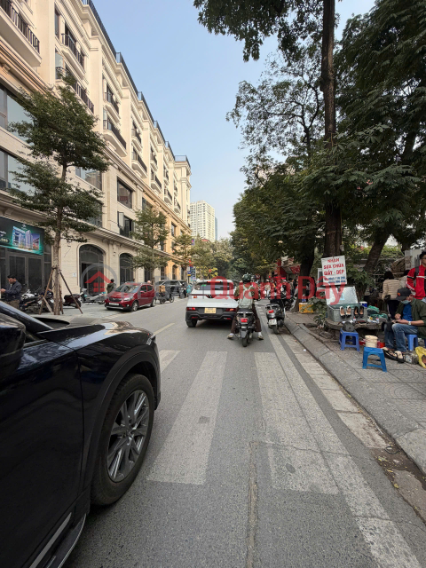 QUICK SALE: NGUYEN CHI THANH - CHUA LANG AREA. 10 FLOORS + BASEMENT + STREET AND ALLEY FRONTAGE, 120M², 850 MILLION VND/M². _0